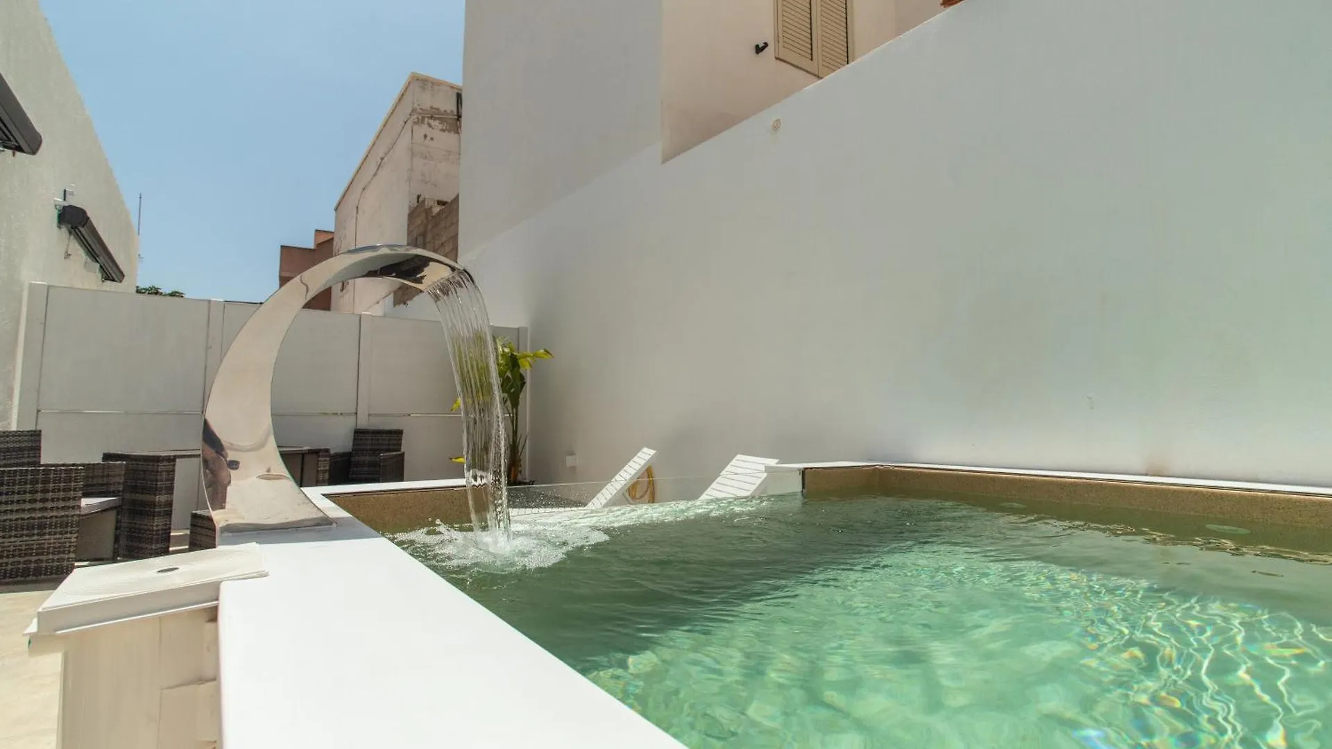 Le Grotte Hotel Lampedusa 0*,
